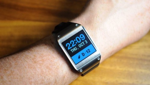 Samsung Galaxy Gear Updates for Gmail, Facebook and Twitter